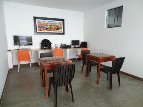 Akas Apartments