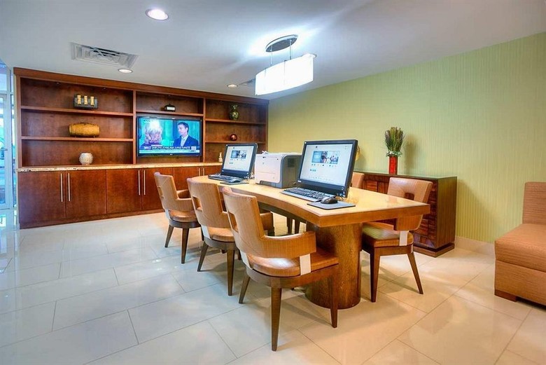 Hotel Doubletree By Hilton Orlando Airport