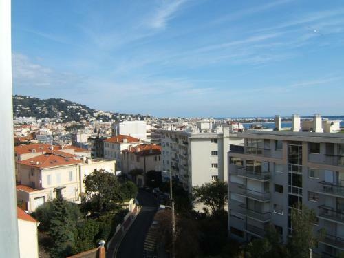 Apartamento Eden Residence