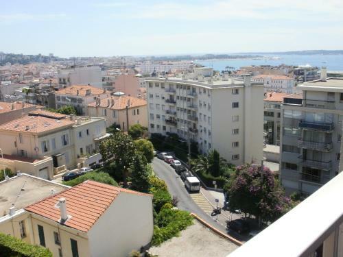 Apartamento Eden Residence