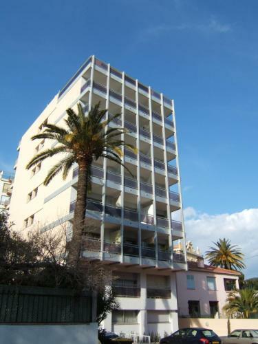 Apartamento Eden Residence