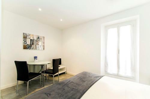 Florella Achard Apartment