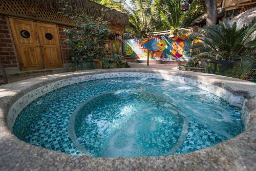Hostal Balsa Surf Camp