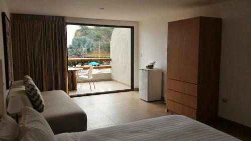 Hotel Baja Monta�ita