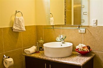 Me Hotel In Monta�ita Estates
