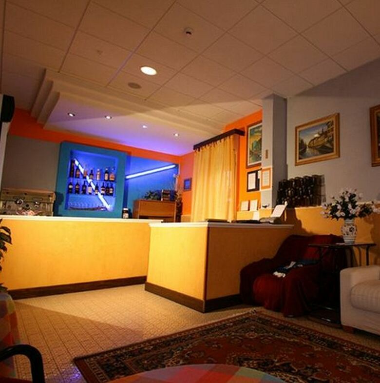 Alberta Hotel