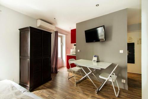 Florella Jean De Riouffe Apartment