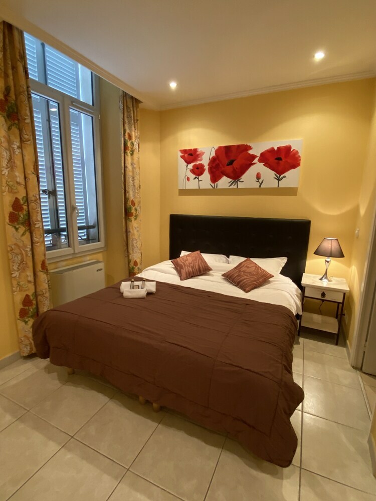 Apartamento Cannes Holiday Suites