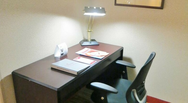 Hotel Ramada Suites Orlando Airport