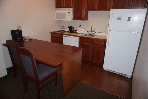 Grandstay Residential Suites Hotel Mankato