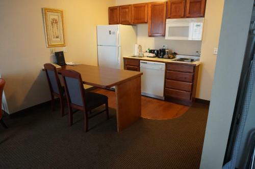 Grandstay Residential Suites Hotel Mankato