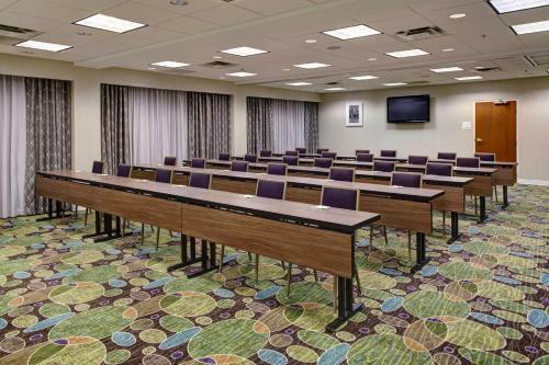Magnuson Hotel Cool Springs