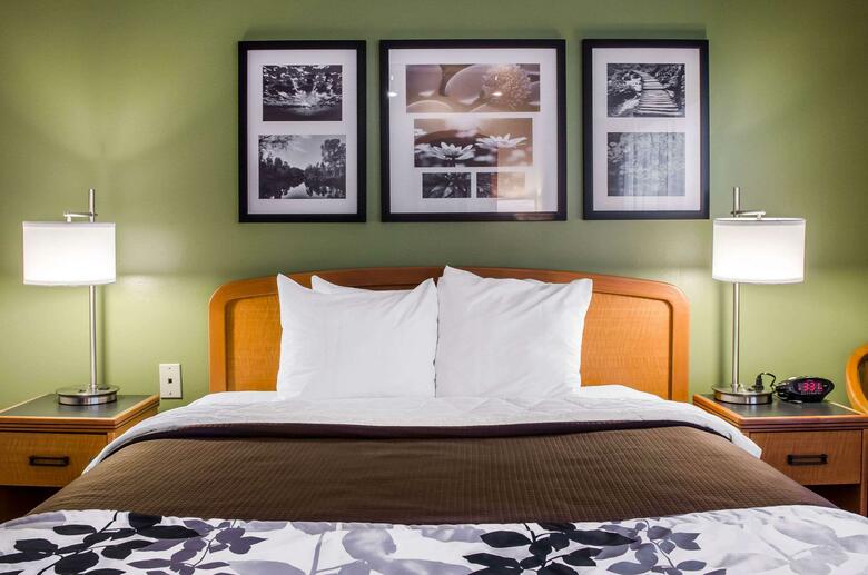 Hotel Sleep Inn & Suites Bensalem