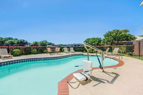 Motel Super 8 Mckinney/plano Area