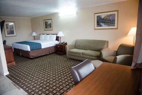 Motel Grand View Plaza Inn & Suites