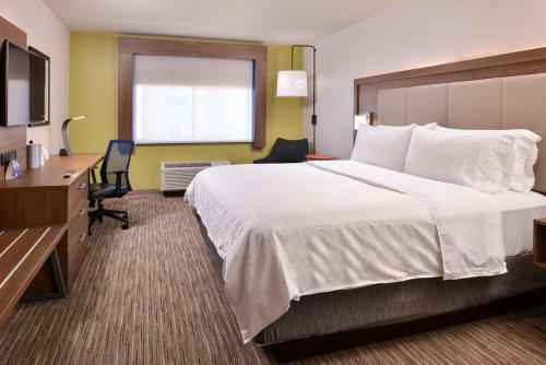 Holiday Inn Express Hotel And Suites Mesquite
