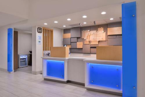 Holiday Inn Express Hotel And Suites Mesquite