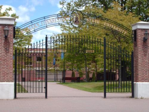 Maron Hotel & Suites