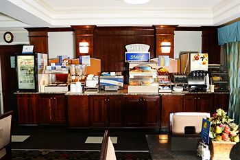 Holiday Inn Express Hotel & Suites - Sumter