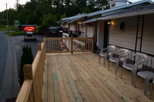 Motel The Lake George Inn
