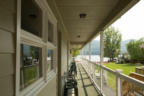 Motel Shore Meadows Lodge Llc