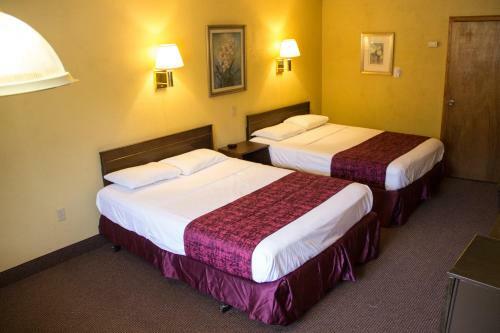 Fran Cove Motel