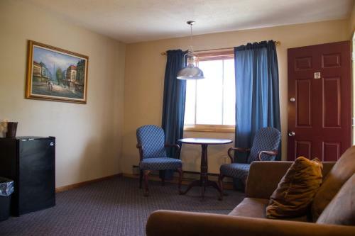 Fran Cove Motel