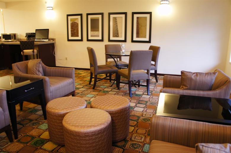 Best Western Plus Plaza Hotel