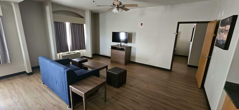 Hotel Best Western Firestone Inn & Suites