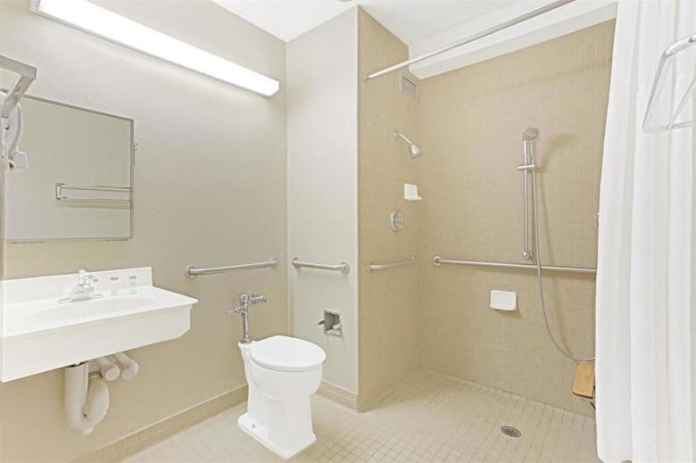 Hotel Ramada Waukegan Gurnee