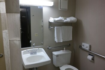 Hotel Ramada Waukegan Gurnee