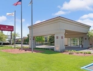 Hotel Ramada Waukegan Gurnee