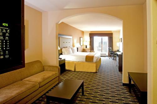 Hotel Holiday Inn Express And Suites Beeville