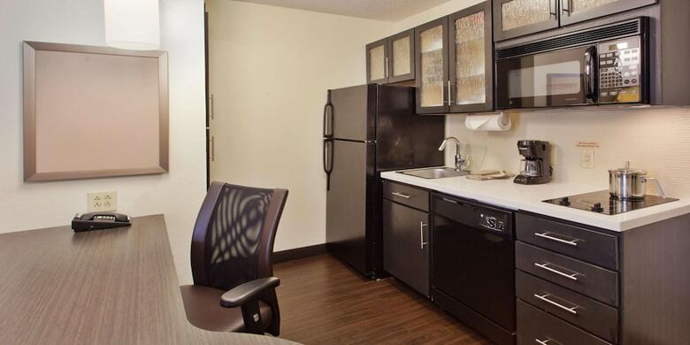 Hotel Candlewood Suites Chicago-waukegan