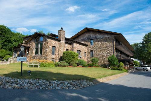 Hotel Dunham's Bay Resort