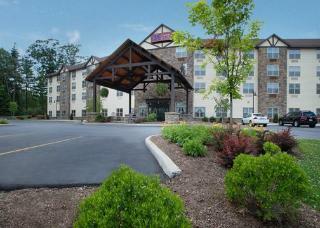 Hotel Comfort Suites Lake George