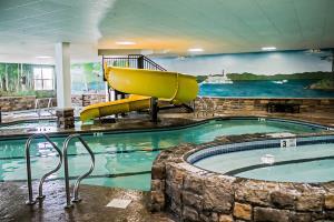 Hotel Comfort Suites Lake George