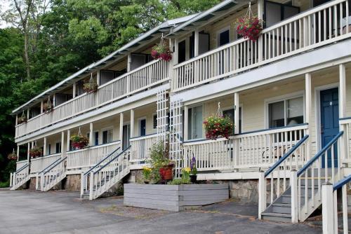 Hotel Inn On The Hill Resort