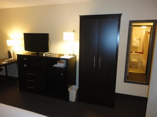 Americinn Hotel & Suites Owatonna - Conference Center