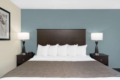 Americinn Hotel & Suites Owatonna - Conference Center