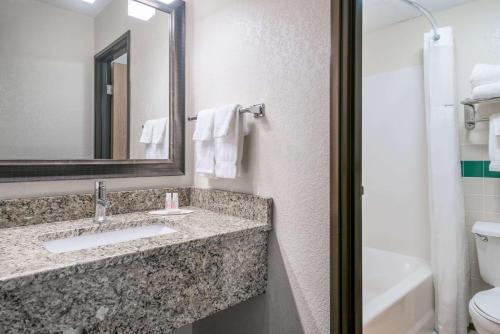 Americinn Hotel & Suites Owatonna - Conference Center