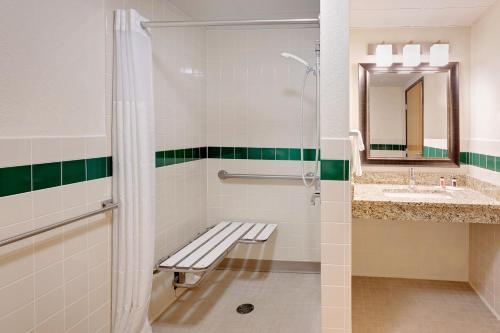 Americinn Hotel & Suites Owatonna - Conference Center