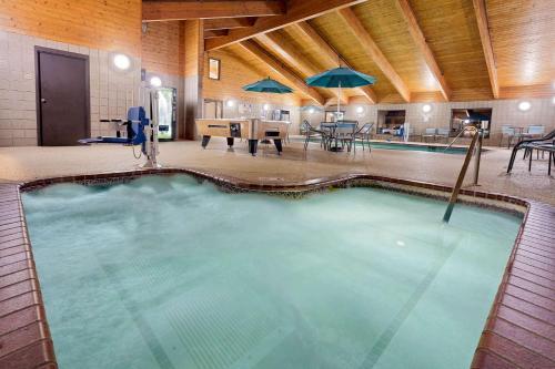 Americinn Hotel & Suites Owatonna - Conference Center