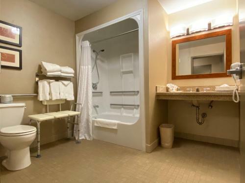 Hotel Comfort Suites Coralville