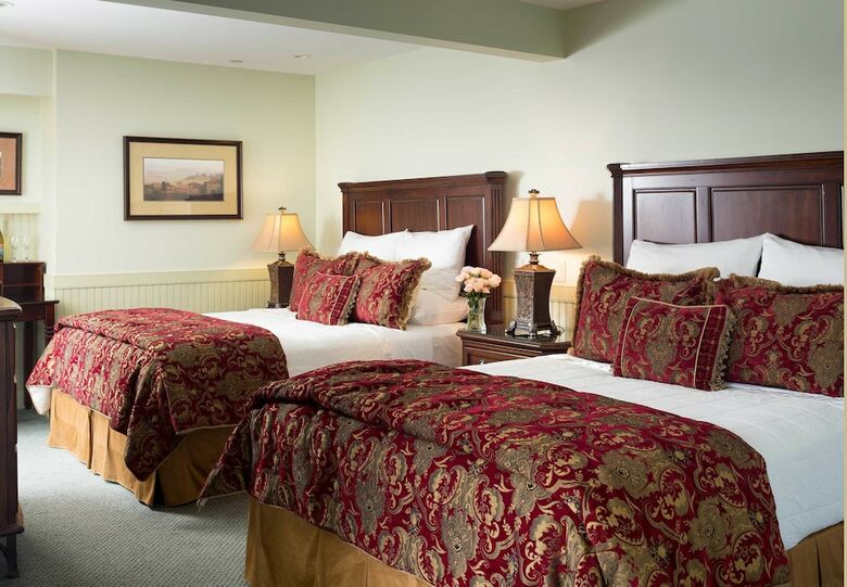 Posada Grand Harbor Inn
