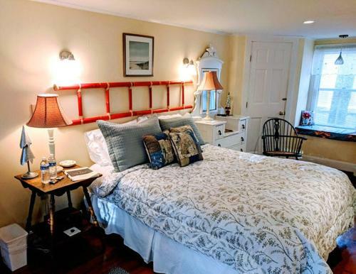 Bed & Breakfast Inns At Blackberry Common