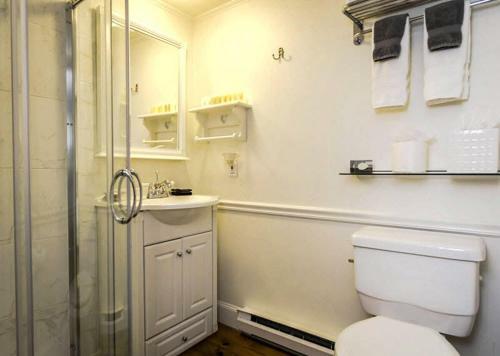 Bed & Breakfast Inns At Blackberry Common