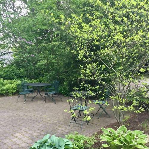 Bed & Breakfast Inns At Blackberry Common