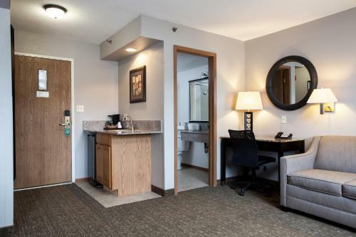Hotel Heartland Inn Coralville