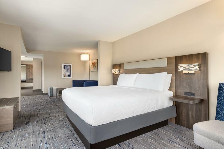 Holiday Inn Express Hotel & Suites Fort Pierce West